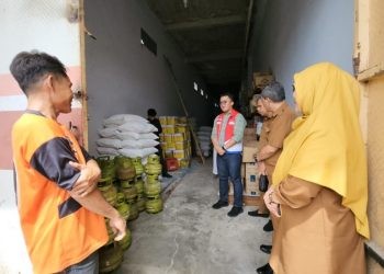 Pemkab Gorontalo dan PT Pertamina Patra Niaga Sulawesi melakukan sidak gabungan di sejumlah pangkalan elpiji 3 Kg di wilayah Kecamatan Telaga cs, Selasa (14/1/2025).(Foto Pertamina)