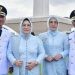 Bupati dan wakil Bupati Pohuwato didampingi istri usai dilantik Presiden RI, Prabowo Subianto, di Istana Negara Jakarta, Kamis (20/02/2025) (Humas Pemda Pohuwato)