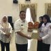Pjs Budiyanto Sidiki saat menyerahkan Surat Perjanjian PPPK tahun 2024 di Aula BPMP Gorontalo, Rabu (25/9/2024).