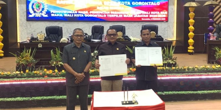Rapat Paripurna Penetapan Hasil Walikota-Wakil Walikota Gorontalo Terpilih periode 2025-2030 di Aula DPRD Kota Gorontalo, Kamis (6/2/2025). (Foto:Rama/Gopos)