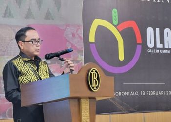 Kepala Perwakilan BI Gorontalo, Bambang Setya Permana, meresmikan Grand Launching Galeri UMKM Olaku, Selasa (18/2/2025). (Anang/Coolturnesia)