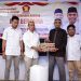 Penyerahan sembako secara simbolis untuk memperingati HUT Partai Gerindra ke 17. (Foto: Istimewa)