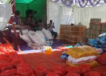 Pasar murah menyambut Ramadan yang dilaksanakan Pemkot Gorontalo di Lapangan Padebuolo, Kota Gorontalo.