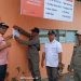 Satpol PP Pohuwato turun langsung memberikan surat edaran dari Pemkab Pohuwato, Kamis (27/02/2025) (Yusuf/Gopos)