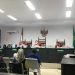 Suasana sidang kasus dugaan korupsi proyek jalan usaha tani yang melibatkan mantan Bupati Boalemo Darwis Moridu, berlangsung di Pengadilan Tipikor Gorontalo, Selasa (11/2/2025).(Foto Rama Gopos)