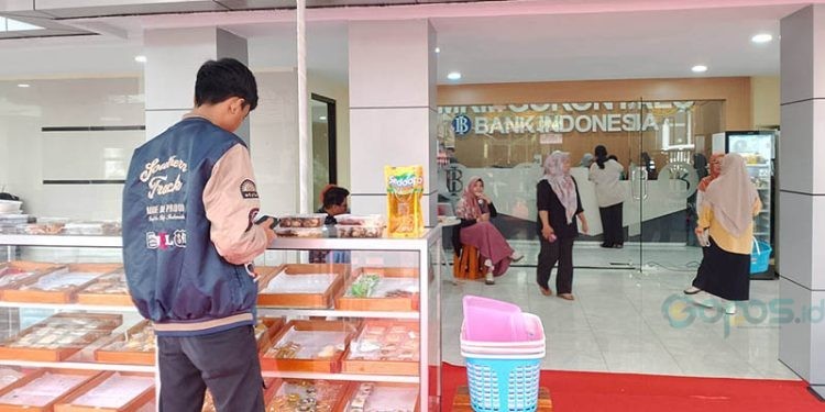 Bazar Ramadan yang menampilkan berbagai produk umkm Gorontalo