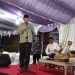 Gubernur Gorontalo, Gusnar Ismail, memberi sambutan pada Festival Obor yang dilaksanakan Pemuda Molosipat W Bangkit, Sabtu (15/3/2025)