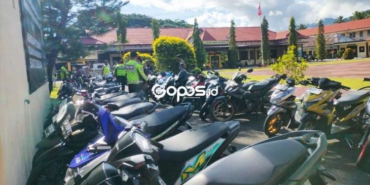 42 Kendaraan jenis sepeda motor berhasil dirazia Satuan Lalulintas Polres Bone Bolango Sabtu pagi (1-3-2025).