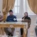 Wagub Idah Syahidah Rusli Habibie memberikan pernyataan dihadapan wartawan pada konferensi pers di rumah jabatan Gubernur Gorontalo