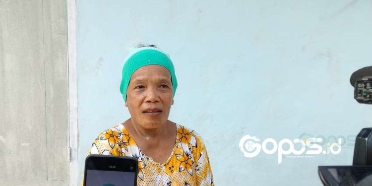 Reti S Moko Wanita Paruh Baya di Desa Biluango, Kecamatan Kabila Bone, Bolango Bolango menceritakan kisah pilu usai dirinya tertimpa musibah banjir bandang November 2024.