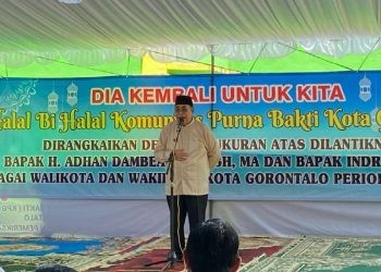Walikota gorontalo dalam sambutan acara halal bi halal komunitas purna bakti kota gorontalo.