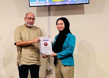 Mahasiswa Farmasi UBM Gorontalo Magang di Malaysia dalam Program KKM Internasional