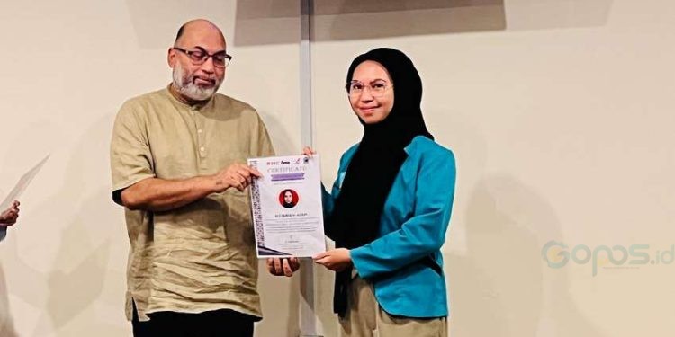 Mahasiswa Farmasi UBM Gorontalo Magang di Malaysia dalam Program KKM Internasional