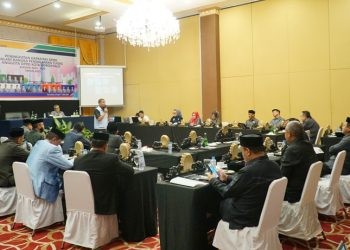 Bimtek tentang pendalaman tugas-tugas dan fungsi legislasi yang diikuti Anggota DPRD Kota Gorontalo, Rabu (30/4/2025).(Foto Arni Gopos)