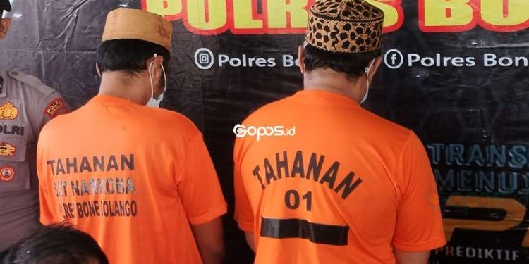 Kepolisian Resor (Polres) Bone Bolango berhasil menciduk dua pengguna narkotika jenis sabu-sabu.
