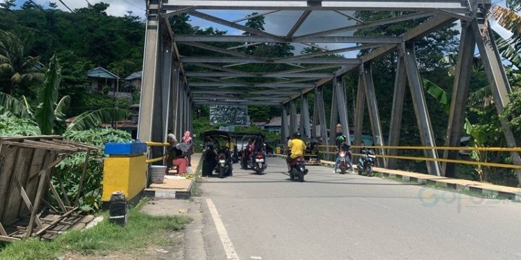 Jembatan Potanga di Kecamatan Kota Barat Kota Gorontalo. (Foto Rama Gopos)