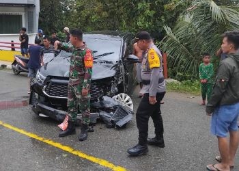 Kondisi mobil dinas yang ditumpangi Ketua Bawaslu Provinsi Gorontalo telah diamankan oleh pihak berwajib, Sabtu (19/4/2025)