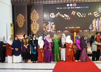 Pengumuman 22 UMKM yang dinyatakan lolos kurasi UMKM KPw BI Gorontalo dalam penutupan Gebyar UMKM 2025, Senin (28/4/2025). (Foto: Putra/Humas KPw BI Gorontalo)