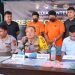 Kapolres Pohuwato AKBP H Busroni memimpin jumpa pers kasus narkoba yang berlangsung di halaman Polres Pohuwato, Selasa (08/04/205).(Humas Polres Pohuwato)