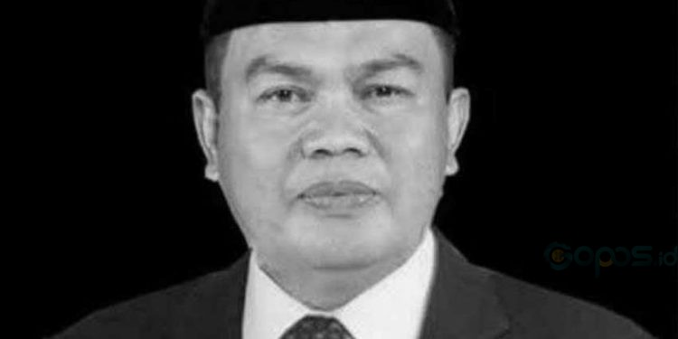 Mantan Ketua DPRD Provinsi Gorontalo Rustam Akili Tutup Usia.