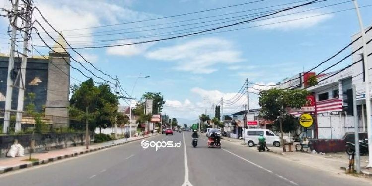 Pelaksanaan sistem satu arah yang sebelumnya dilaksanakan oleh Pemerintah Kota Gorontalo yakni dijalan Andalas (Jhon Aryo Katili) dan Jalan Agussalim (Prof Dr HB Jassin) kini diberhentikan sementara.