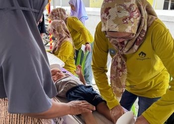 Kegiatan Alfamart Sahabat Posyandu di Kelurahan Molosifat W, Kecamatan Kota Barat, Kota Gorontalo.