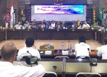 Rapat Komisi III bersama OPD terkait rapat di Aula I DPRD Kota Gorontalo, Rabu (14/5/2025).(Foto: Rama/Gopos)