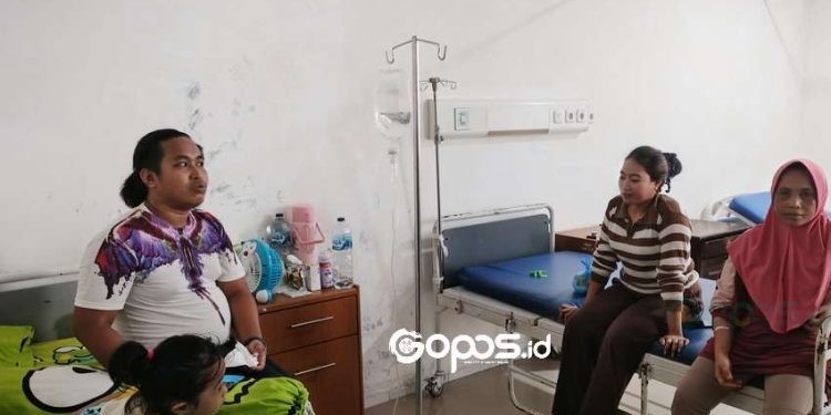 Puluhan Warga di Kelurahan Talumolo, Kecamatan Kota Timur, Kota Gorontalo dikabarkan keracunan usai mengonsumsi ayam suwir.