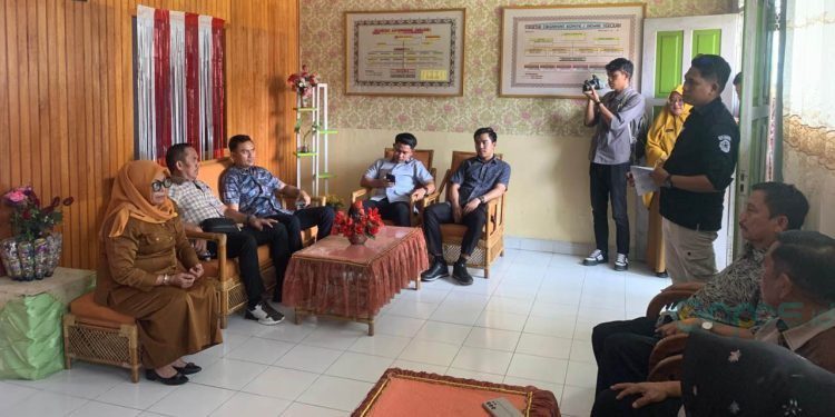 Kunjungan Komisi I DPRD Kota Gorontalo ke SD Negeri 68 Kota Timur