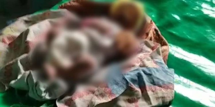 Warga Desa Tinelo, Kecamatan Suwawa, Kabupaten Bone Bolango digegerkan dengan penemuan bayi Senin pagi (12-5-2025).