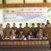 Wakil Bupati Bone Bolango, Risman Tolingguhu saat foto bersama pada Rapat Koordinasi Tim Percepatan Penurunan Stunting (TPPS) Kabupaten Bone Bolango Tahun 2025 di Rumah Dinas Bandayo Bupati, Senin (5/5/2025). (Foto Onal/Prokopim)