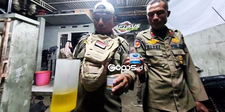 Satpol PP Kota Gorontalo kembali melaksanakan razia rutin. Kali ini menyasar beberapa titik seperti tempat hiburan malam dan kos-kosan, Sabtu (28-6-2025). 