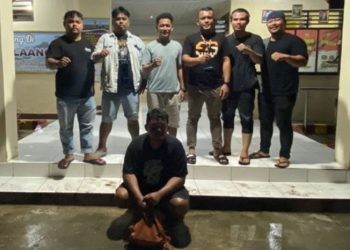 Tersangka penipuan FRM (28) saat diringkus Polda Gorontalo di Desa Ambang I, Kecamatan Bolaang Timur, Kabupaten Bolmong, Sulawesi Utara.(F. Polda Gtlo)