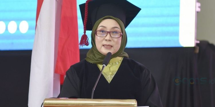 Prof. Dr. Fitryane Lihawa, M.Si.
