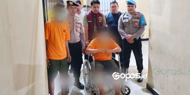 Aksi Dua pelaku pencurian di Bone Bolango akhirnya berhasil dihentikan pihak kepolisian Polres Bone Bolango. Keduanya juga behasil dilumpuhkan di bagian kaki karena melawan saat hendak diamankan.