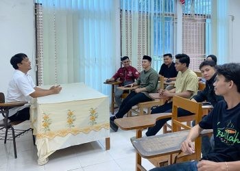 Pertemuan Kepala Pusat KKN UNG bersama Ormawa UNG.