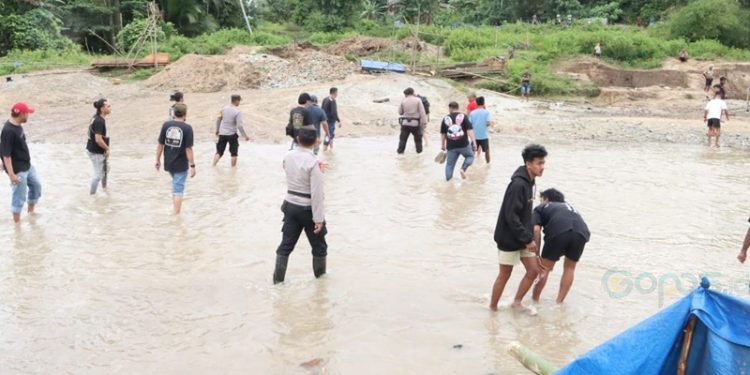 Penertiban aktivitas PETI di Desa Tenilo, Kecamatan Paguyaman, Kabupaten Boalemo, Provinsi Gorontalo, Rabu (4/6/2025).