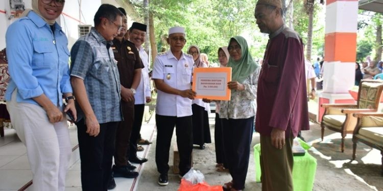 406 pelaku UMKM Pohuwato terima bantuan modal usaha, Rabu (18/06/2025) (Iwan Prokopim Pohuwato)