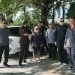 Sejumlah Anggota DPRD Kota Gorontalo Dapil IV saat meninjau jalan rusak di Jalan Taman Surya, Sabtu (28/6/2025)
