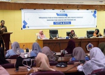 Dekan FIP UNG, Arwildayanto saat memberikan sambutan pada kegiatan workhshop Implementasi PAUD Holistik (Selasa/15/7/2025)