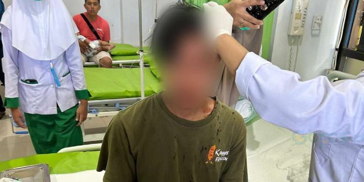 MHAS, Mahasiswa asal Desa Ampana, Kecamatan Wuluhan, Kabupaten Jember.