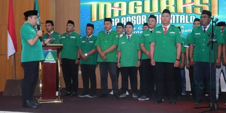 Sekretaris PP GP Ansor, H Rifqi Mubarok bertindak membacakan Surat Keputusan PP GP Ansor tentang pengesahan susunan kepengurusan baru.