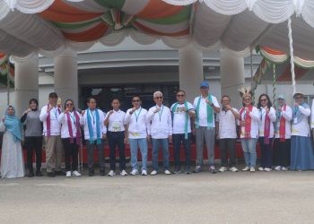 Perhelatan Pekan Olahraga dan Seni Mahasiswa Kesehatan (PORNIMAKES) V Regional Sulawesi, Maluku, Papua (SUMAPUA) resmi dibuka di Poltekkes Kemenkes Gorontalo, Minggu (27/7/2025).