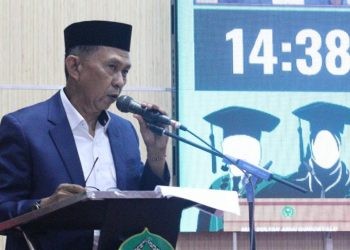 Bakal calon Rektor IAIN Sultan Amai Gorontalo Dr Sahmin Madina M.Si saat menyampaikan visi misi dan program kerja yang mengangkat tema ekotologi pada Rapat Senat Terbuka, Rabu (23/7/2025).