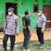Polisi melakukan olah Tempat Kejadian Perkara (TKP) lokasii ditemukannya seroang pria paruh baya yang tewas di dalam kamar kost