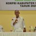 Wakil Bupati Pohuwato, Iwan Adam, memberikan sambutan sosialisasi pemanfaatan kepesertaan keanggotaan BPJS ketenagakerjaan, berlangsung di kantor Bupati Pohuwato, Rabu (06/08/2025) (Iwan Karim Prokopim Pohuwato)