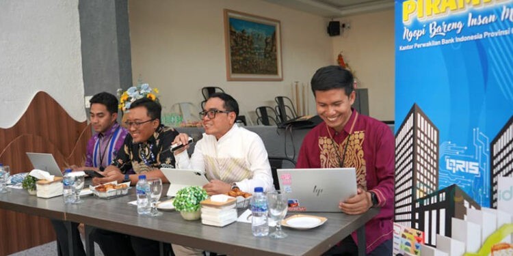 Kepala Perwakilan BI Gorontalo, Bambang Setya Permana, menyampaikan informasi penyelenggaran HACF 2025. (putra/Humas BI Gorontalo)
