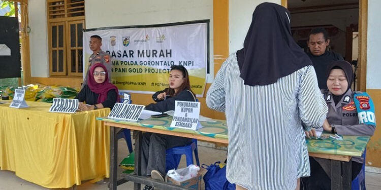 Pasar Murah kerja sama Polda Gorontalo, KNPI, dan Pani Gold Project, Minggu (21/09/2025) (Istimewa)