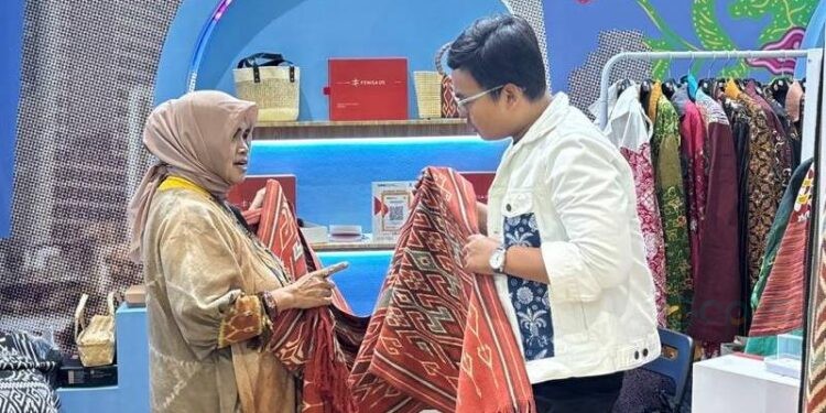 INACRAFT 2025, pameran kerajinan tangan terbesar di Asia Tenggara, resmi dibuka pada 1 Oktober 2025 di Jakarta Convention Center (JCC),