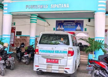 Ambulans Puskesmas Sipatana